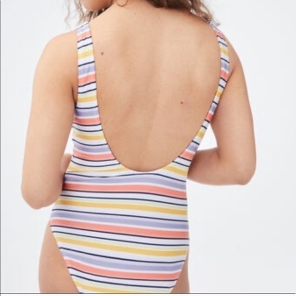 AEROPOSTALE ONE PIECE - Picture 2 of 3